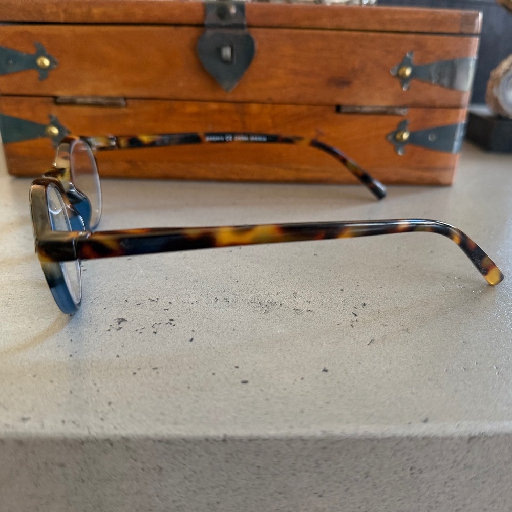 Peepers Readers Blue Light | Book Club Focus Blue/Tortoise 1.50 - Picture 2 of 4